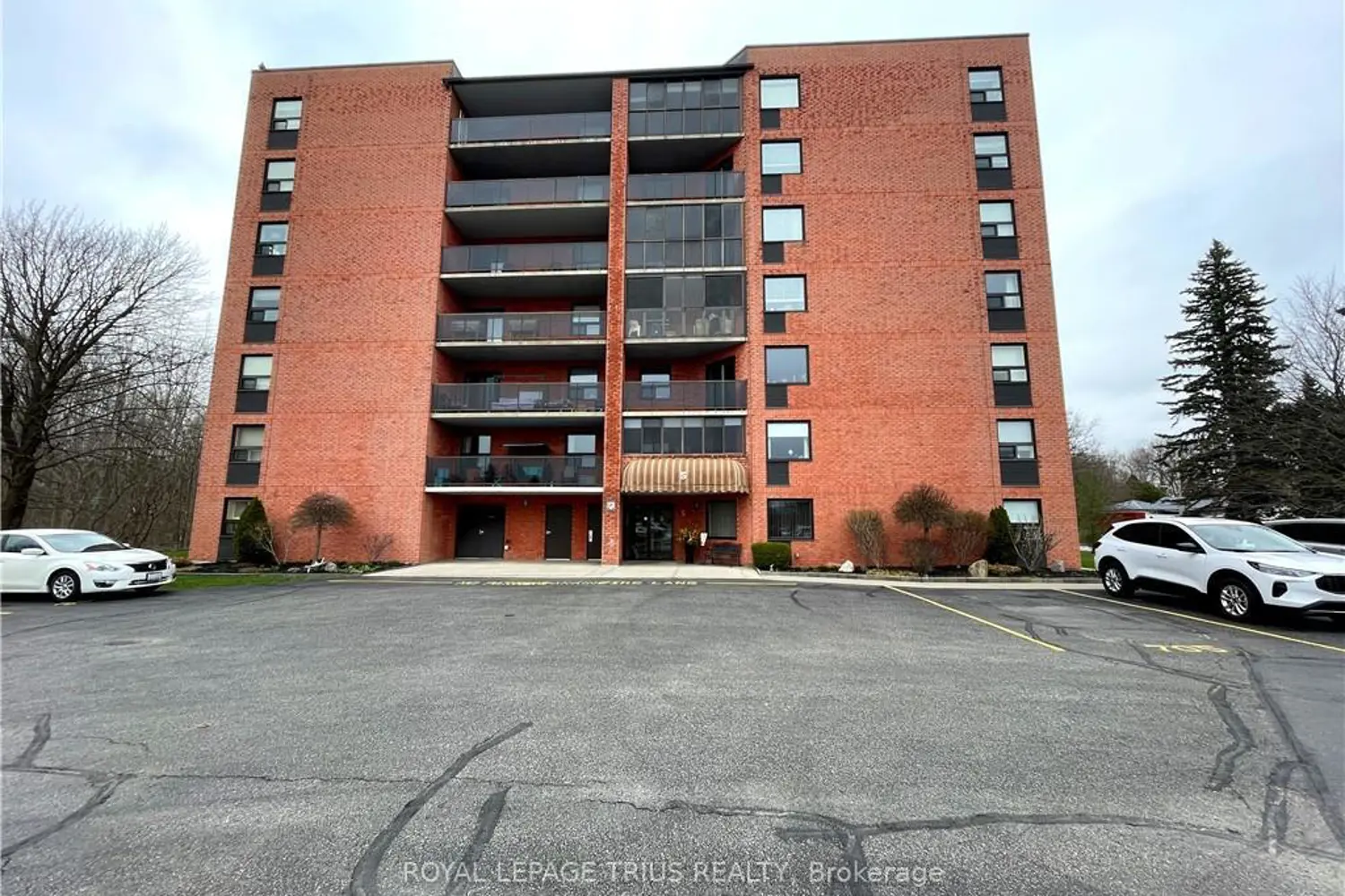 5 Millpond Court 606