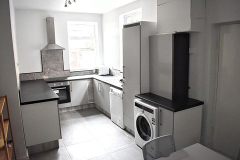 Monton Street, Rusholme, Manchester M14
