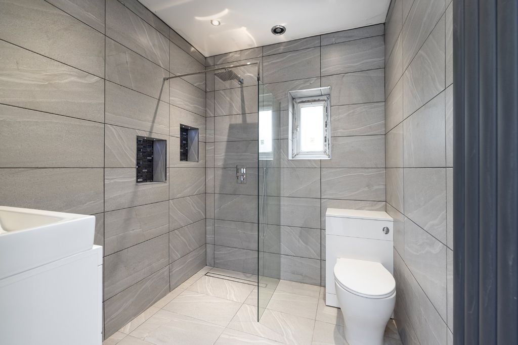 Additional image 9 of 5 bed semi-detached house for saleNelson Road, Hounslow TW3