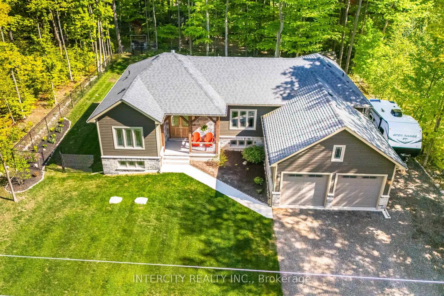 41 Tall Pines Drive photo 2