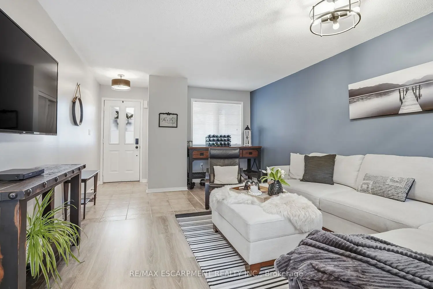 14 Kenyon Crescent photo 4