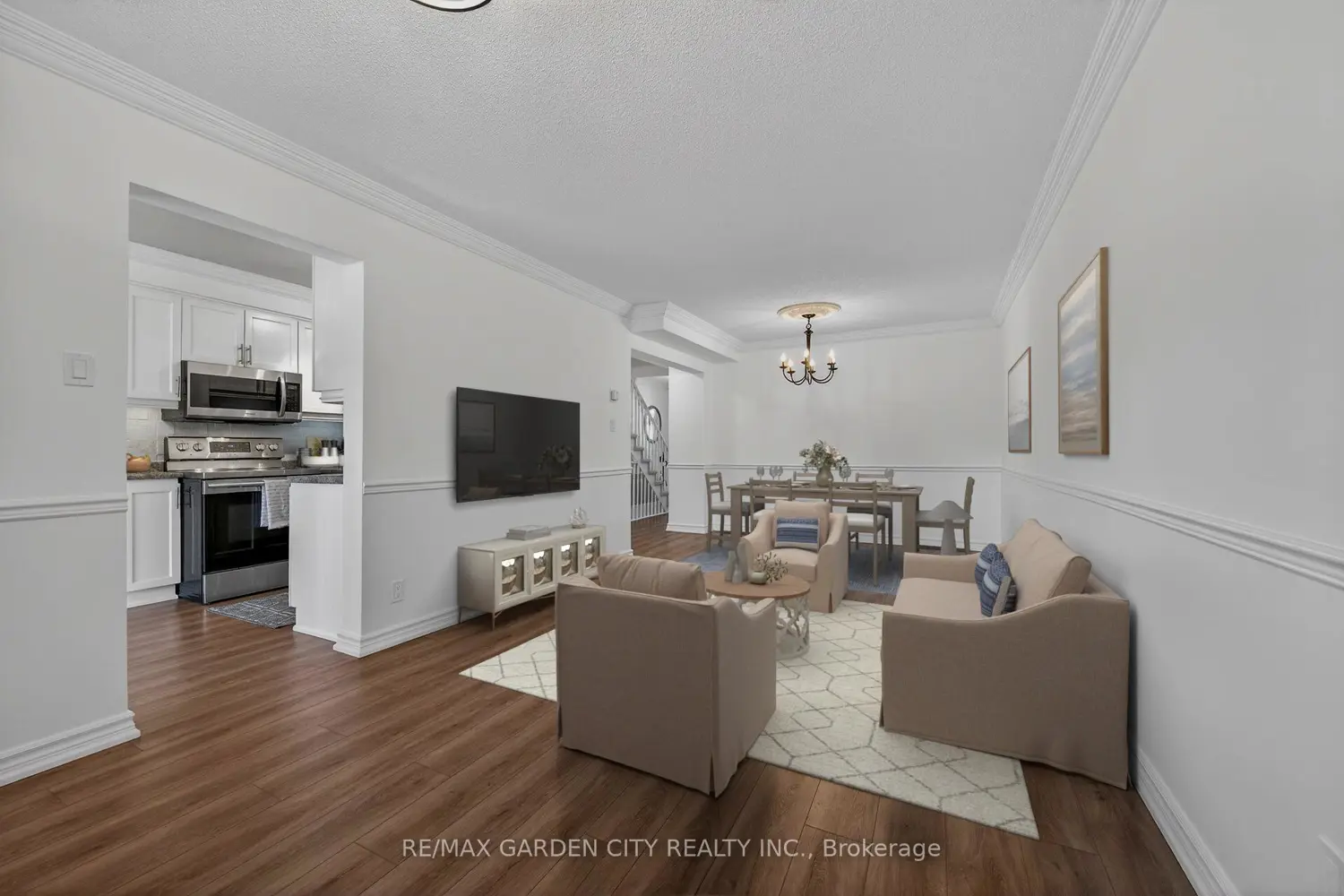 25 Walker Court photo 2