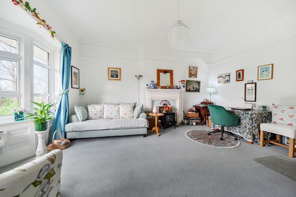 Additional image 9 of 1 bed flat for saleTower Road, Hindhead GU26