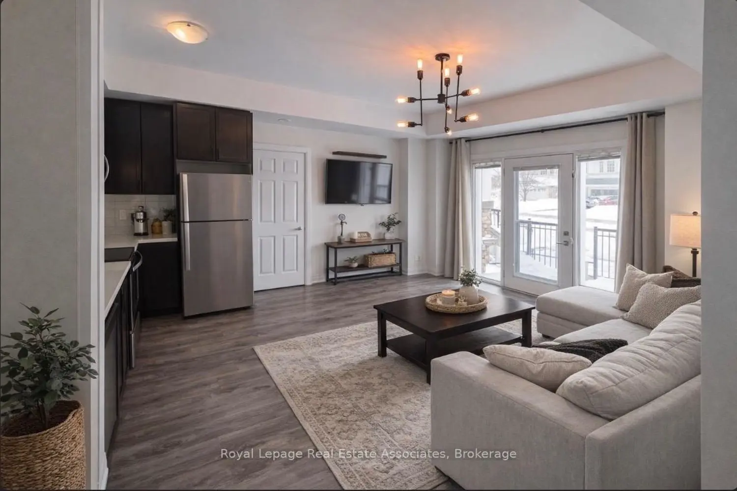 250 Sunny Meadow Boulevard 19 photo 4