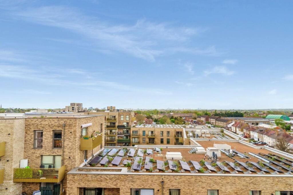 Additional image 12 of 2 bed flat for sale2 Selbourne Avenue, Hounslow TW3