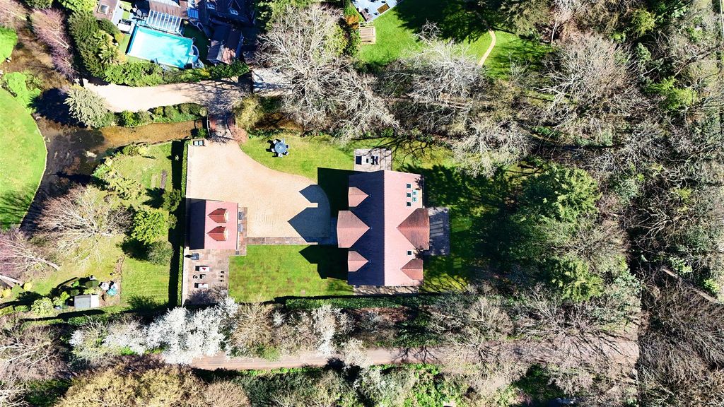 Additional image 13 of 5 bed detached house for saleNorth Close, Havant PO9
