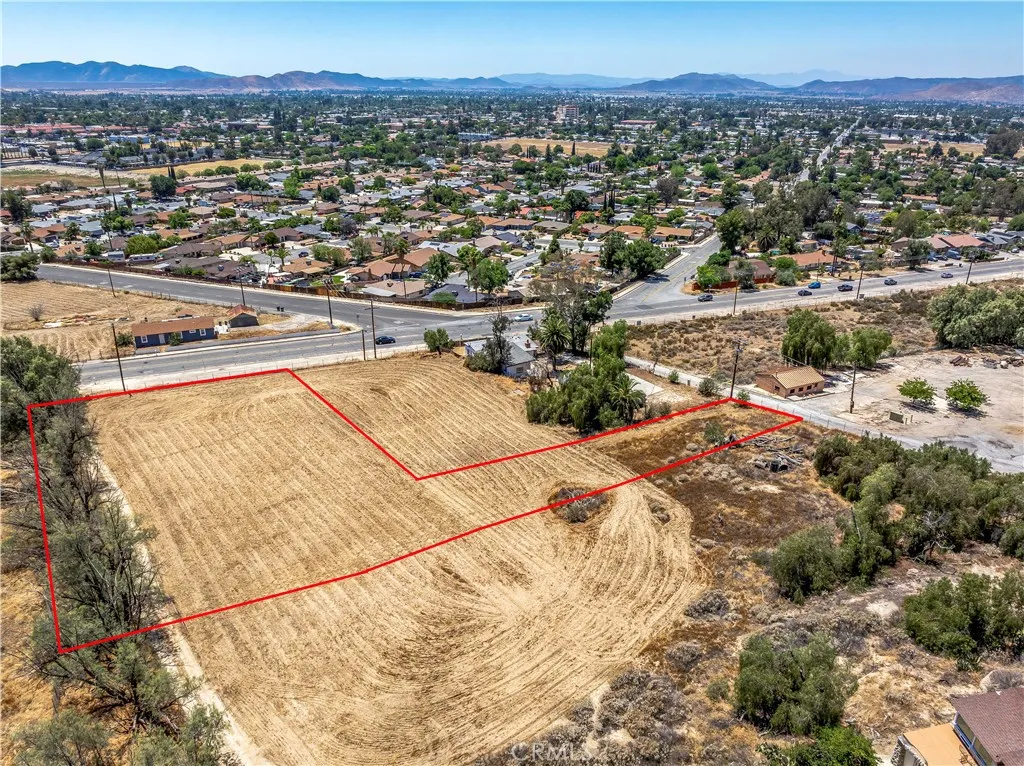 1 Park Avenue, San Jacinto, CA 92583 photo 4