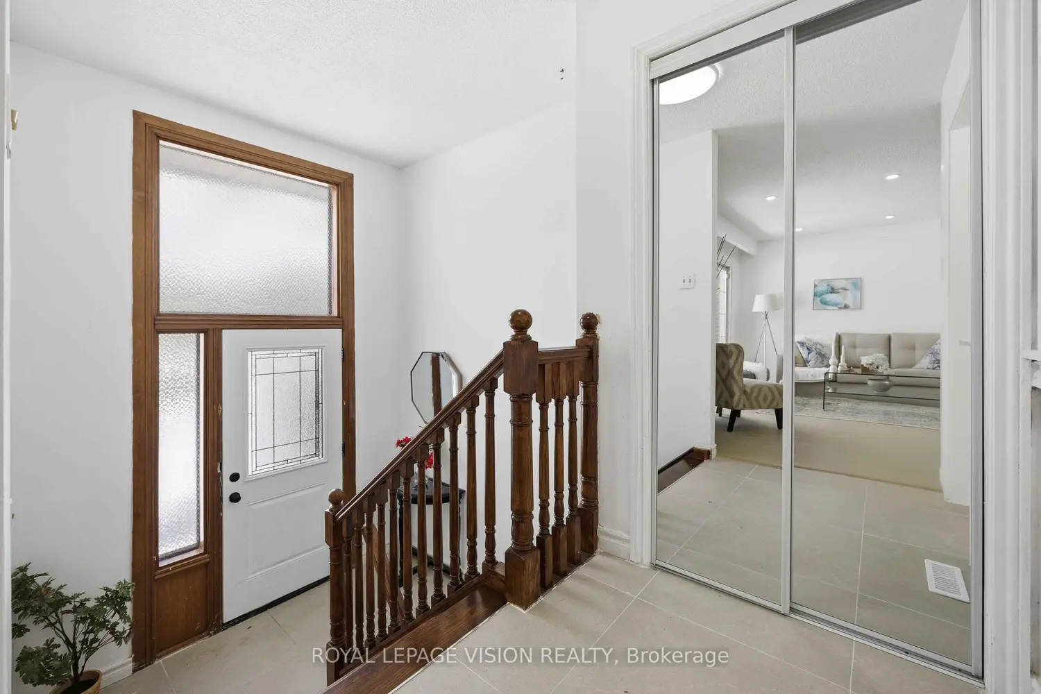 7 Snowhill Crescent photo 2