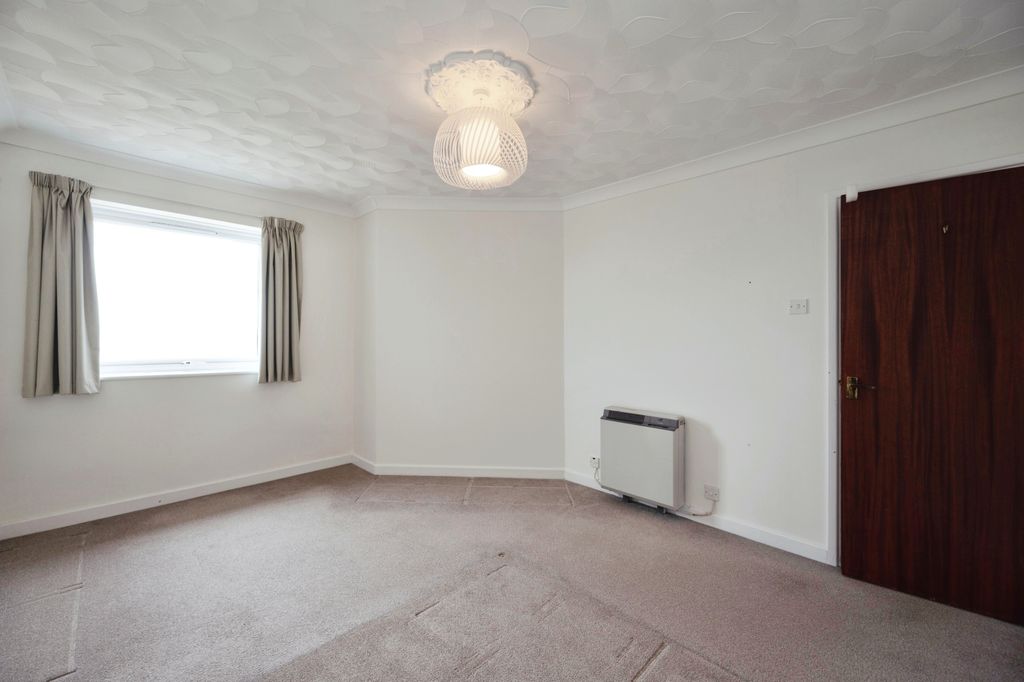Additional image 7 of 2 bed flat for saleRegatta Court, 182 Southwood Road, Hayling Island, Hampshire PO11