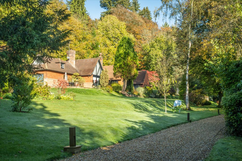 Additional image 37 of 5 bed detached house for saleHindhead Road, Haslemere, Surrey GU27
