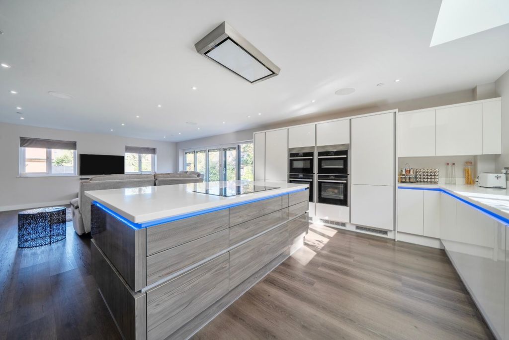 Additional image 37 of 5 bed detached house for saleNorth Close, Havant PO9
