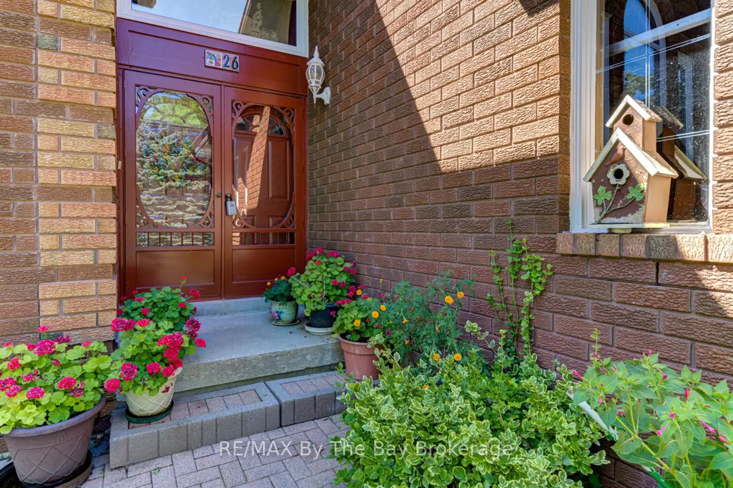 26 Timberland Crescent photo 2