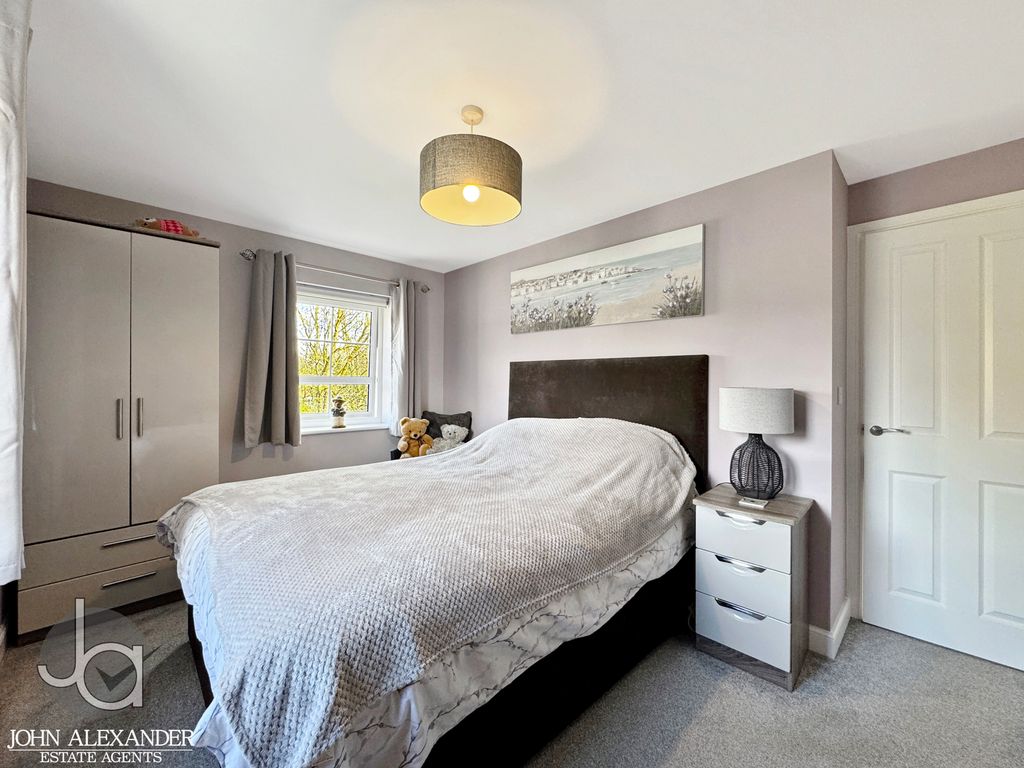 Additional image 16 of 4 bed detached house for salePrimrose Avenue, Dovercourt CO12