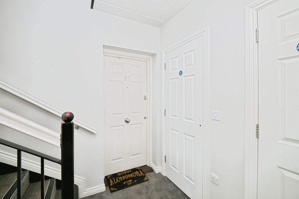 Additional image 13 of 2 bed flat for saleWaterfall Close, Hoddesdon EN11
