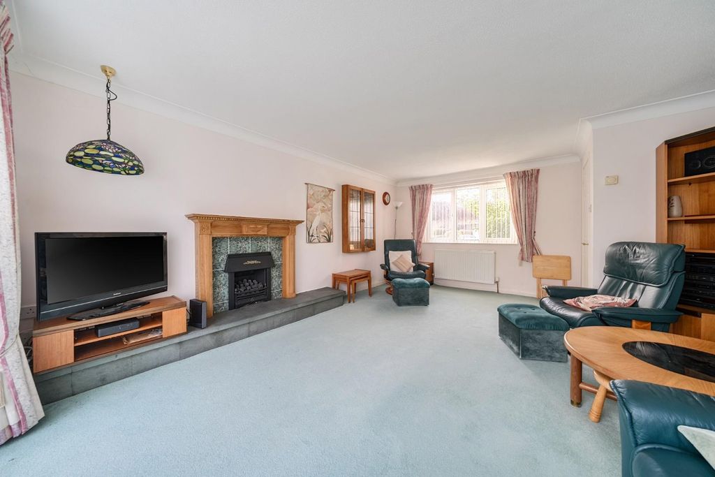 Additional image 5 of 4 bed property for saleSt. Aubins Park, Hayling Island PO11