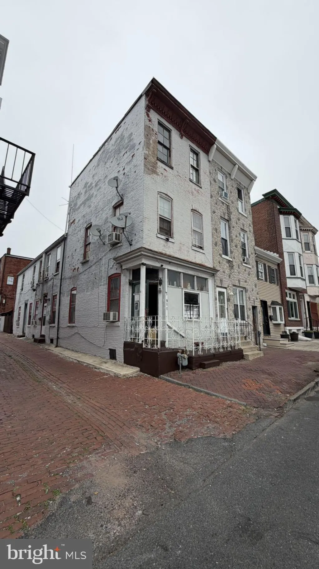 911 Walnut St, Reading, PA 19601 photo 4