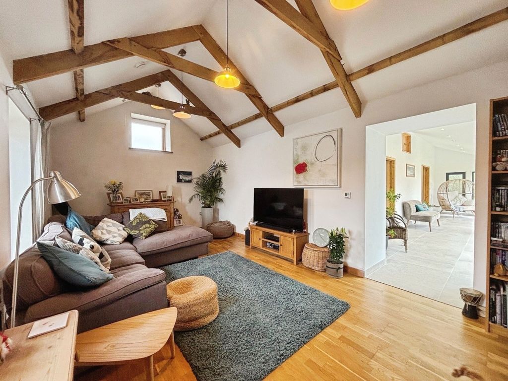 4 bed barn conversion for saleSithney Common Hill, Helston TR13 photo 5