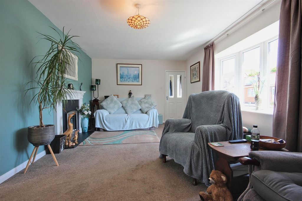Additional image 3 of 3 bed detached bungalow for saleCheyne Walk, Hornsea HU18