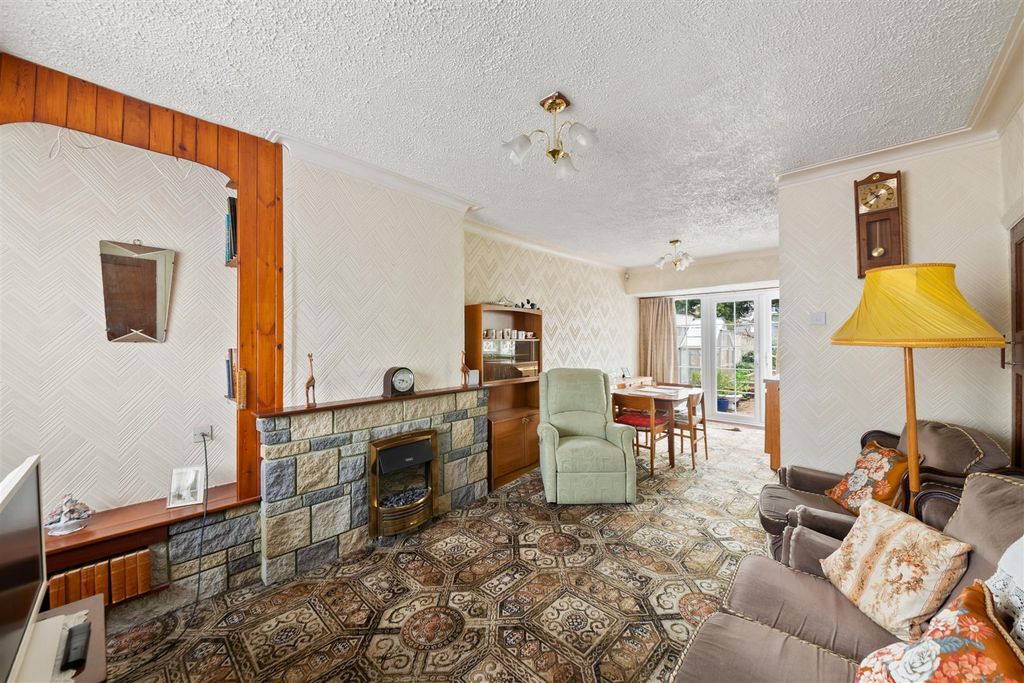 Additional image 2 of 2 bed terraced house for saleWoodrow Avenue, Hayes UB4