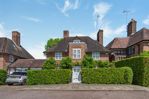 Cotman Close NW11