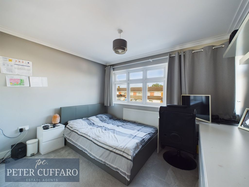 Additional image 15 of 5 bed semi-detached house for saleDanemead, Hoddesdon EN11