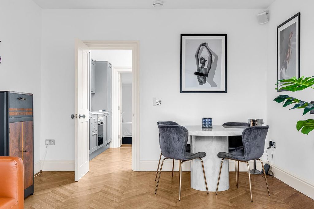 Additional image 13 of 2 bed flat for saleFore Street, Hertford SG14