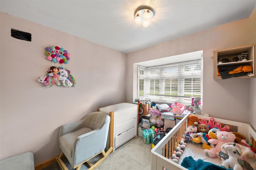 Additional image 8 of 5 bed semi-detached house for saleGrange Road, Hayes UB3