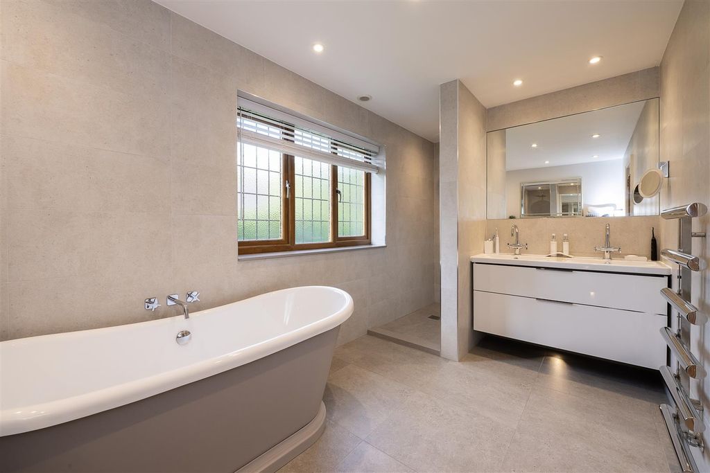 Additional image 10 of 5 bed detached house for saleBroad Oaks Close, Harpenden AL5