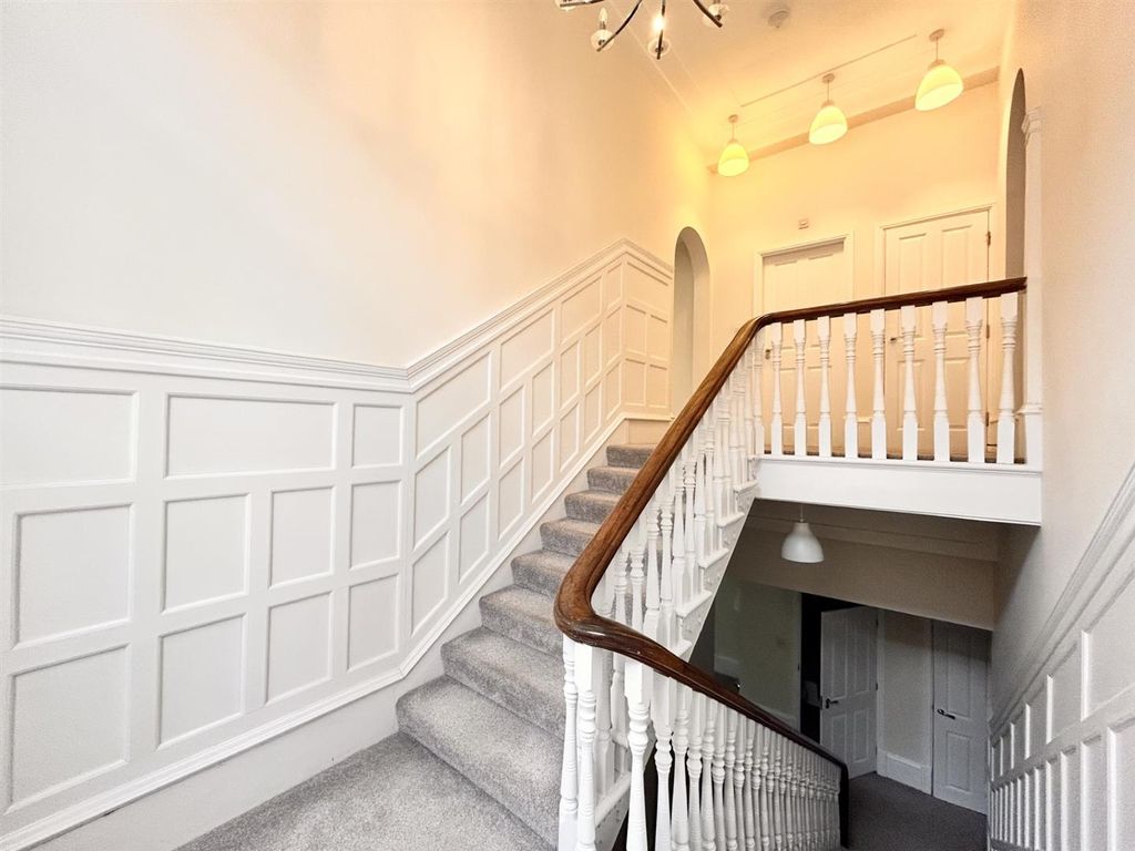 Additional image 13 of 4 bed semi-detached house for saleLinden Road, Halifax HX3