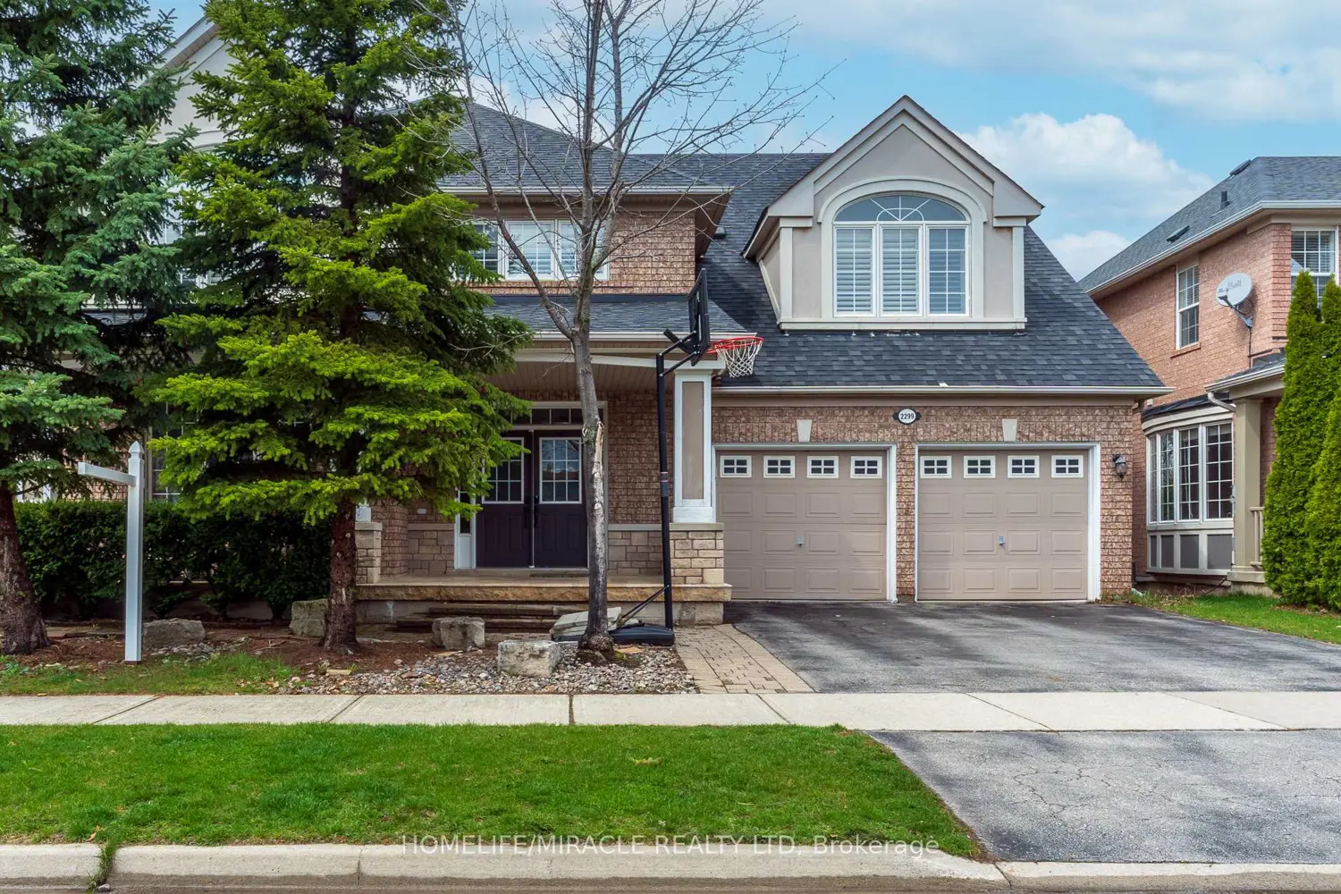 2299 Glazebrook Circle