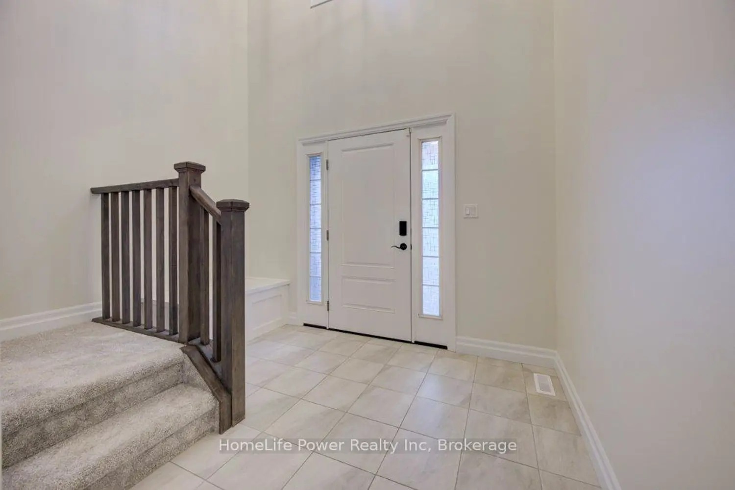4 Livingston Drive photo 3