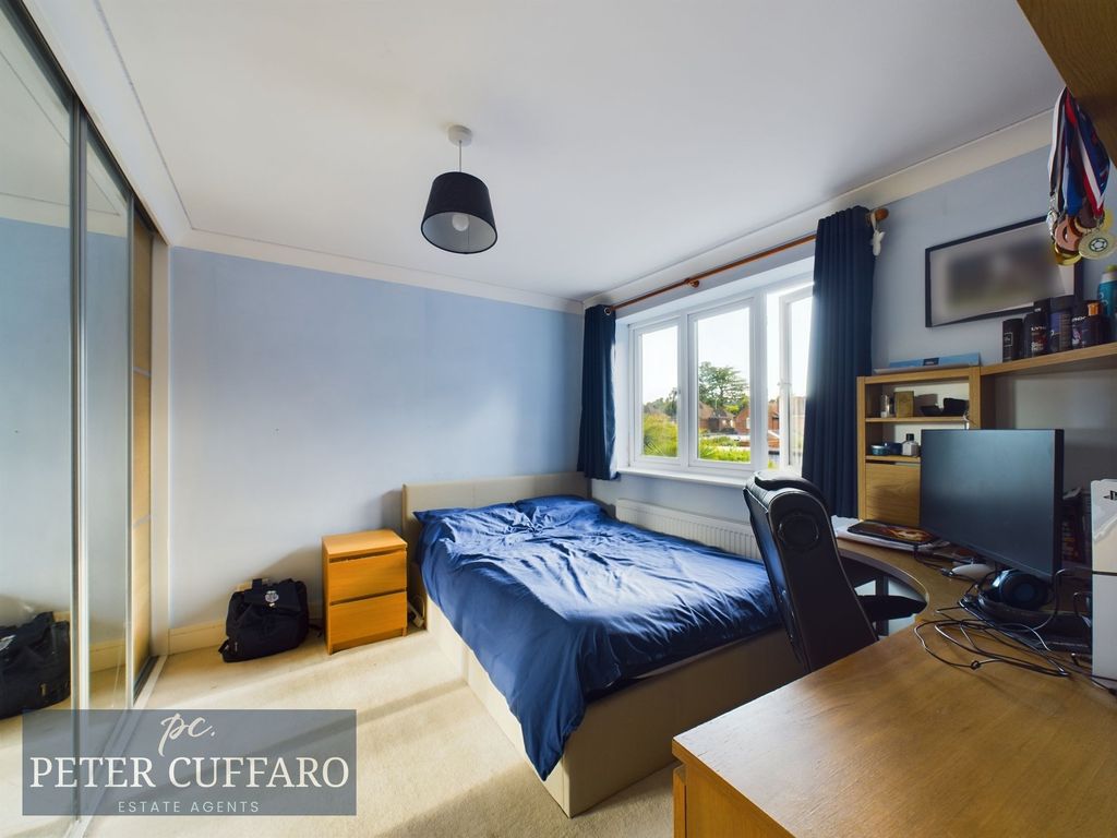 Additional image 16 of 5 bed semi-detached house for saleDanemead, Hoddesdon EN11