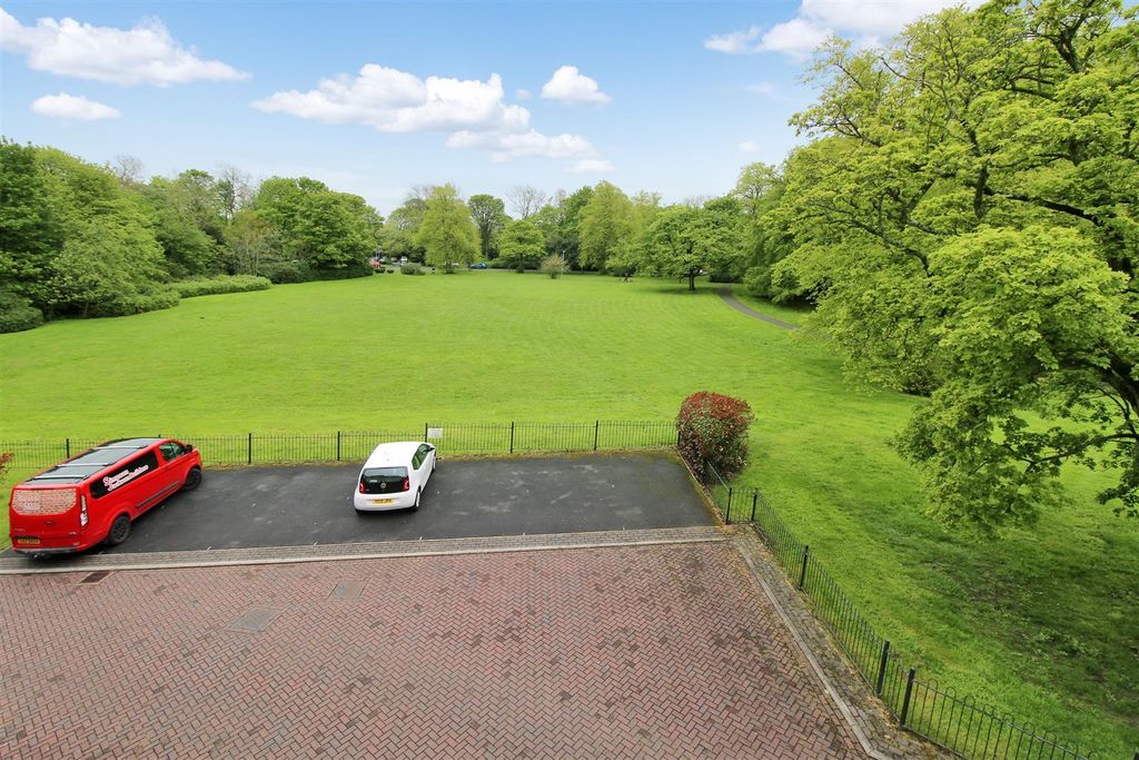 Additional image 16 of 2 bed flat for saleAlmond Court, Northowram, Halifax HX3