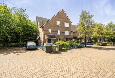 Jean Batten Close, Wallington SM6