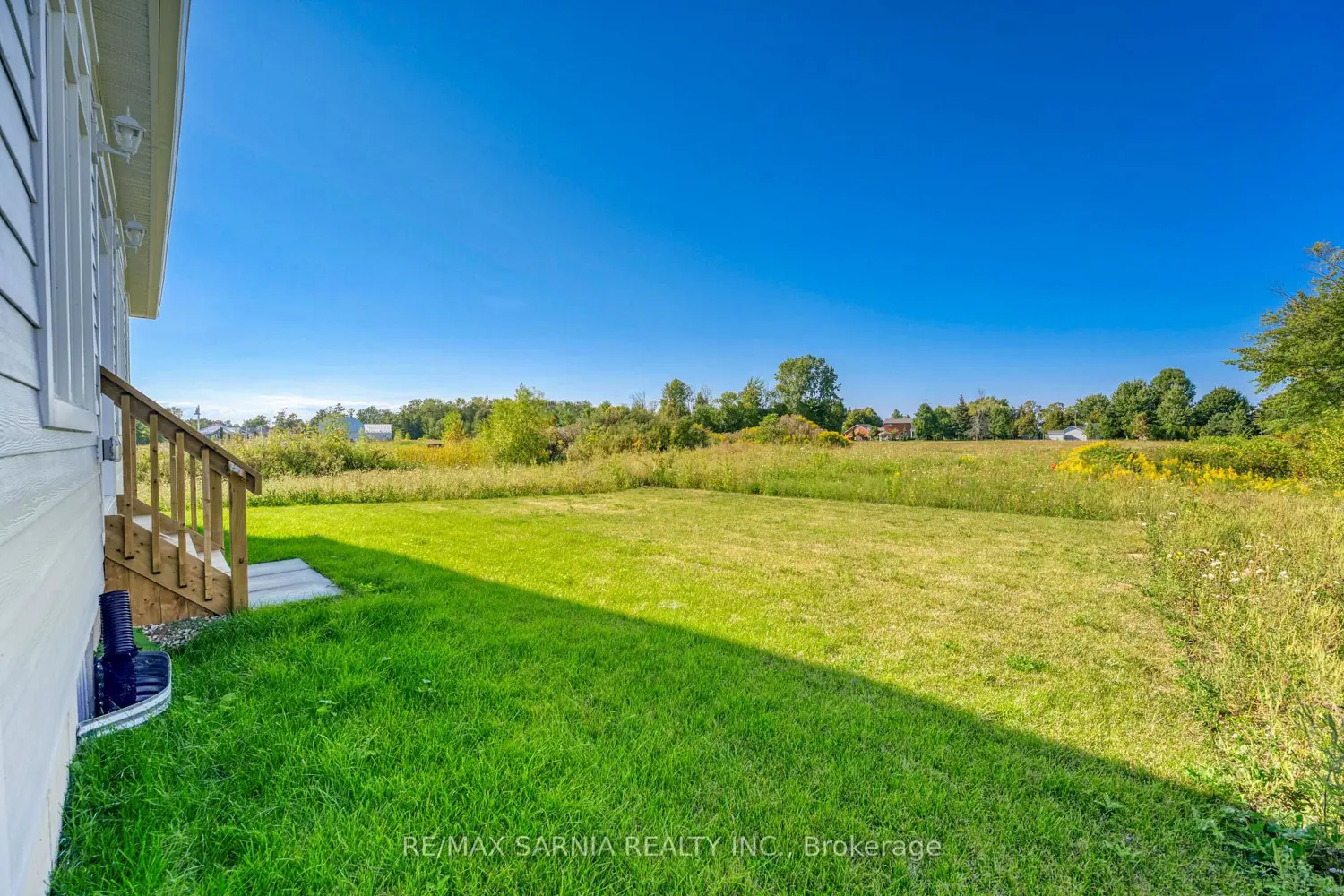 4166 Boardwalk Avenue photo 3