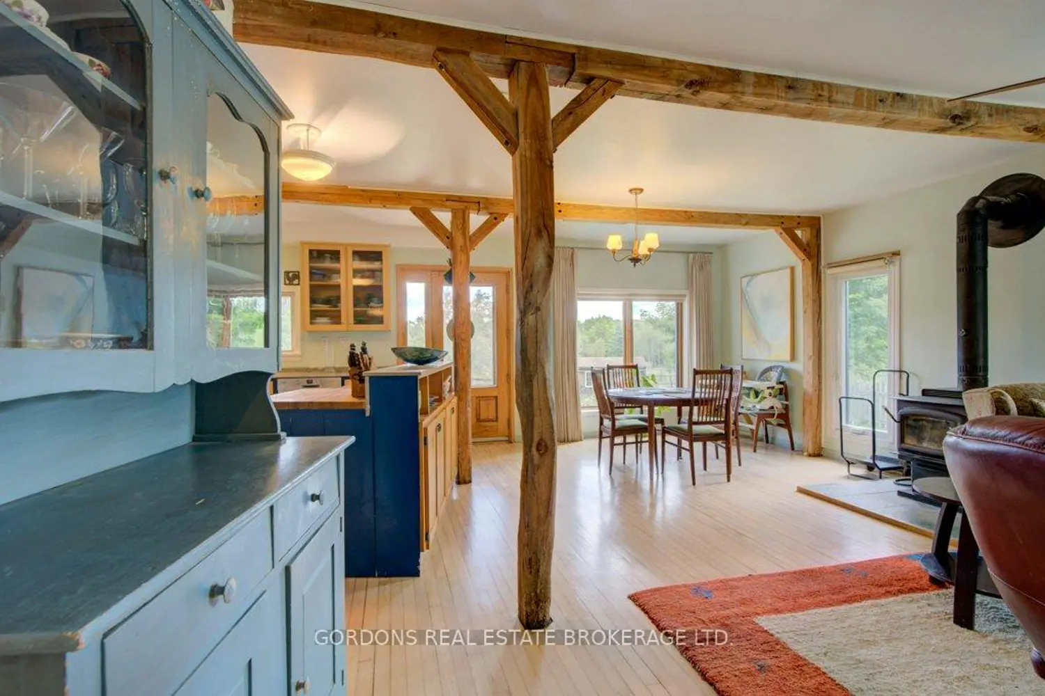 1084 Moon Road photo 3