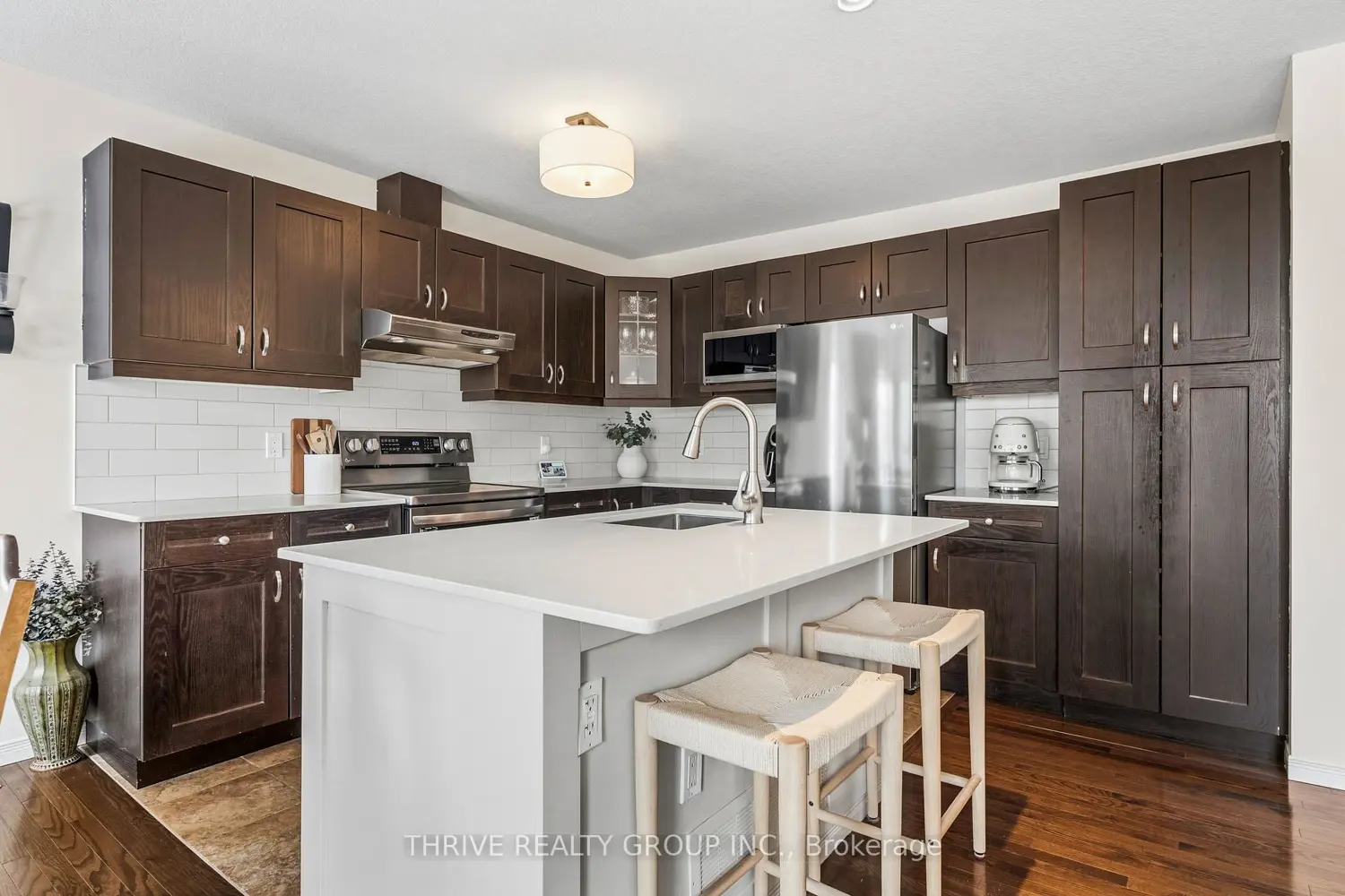 582 Hyde Park Road 2 photo 3
