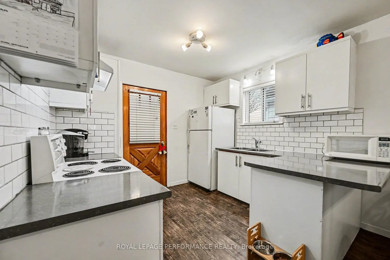 414 Gillespie Avenue photo 2