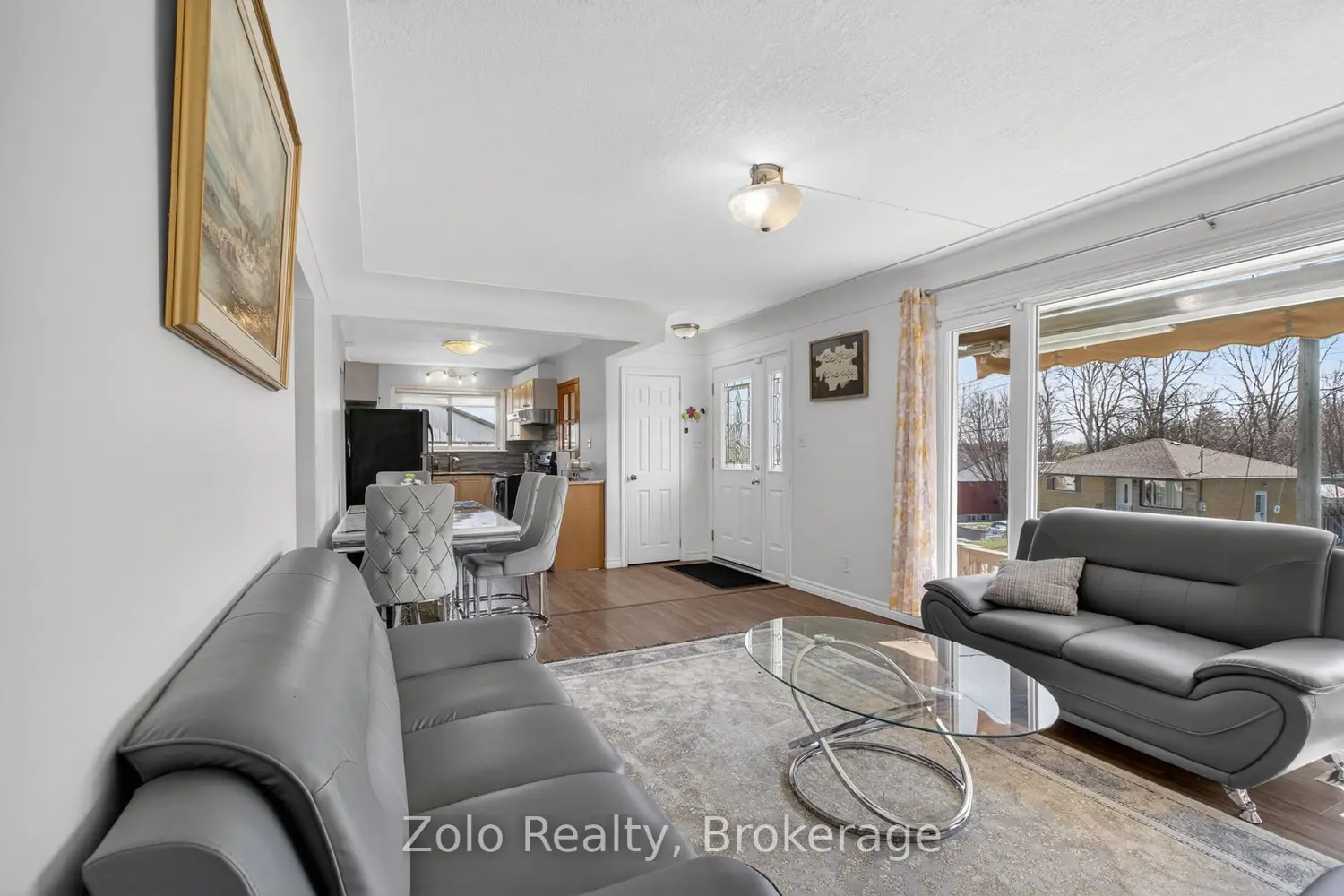 270 Mausser Avenue photo 3