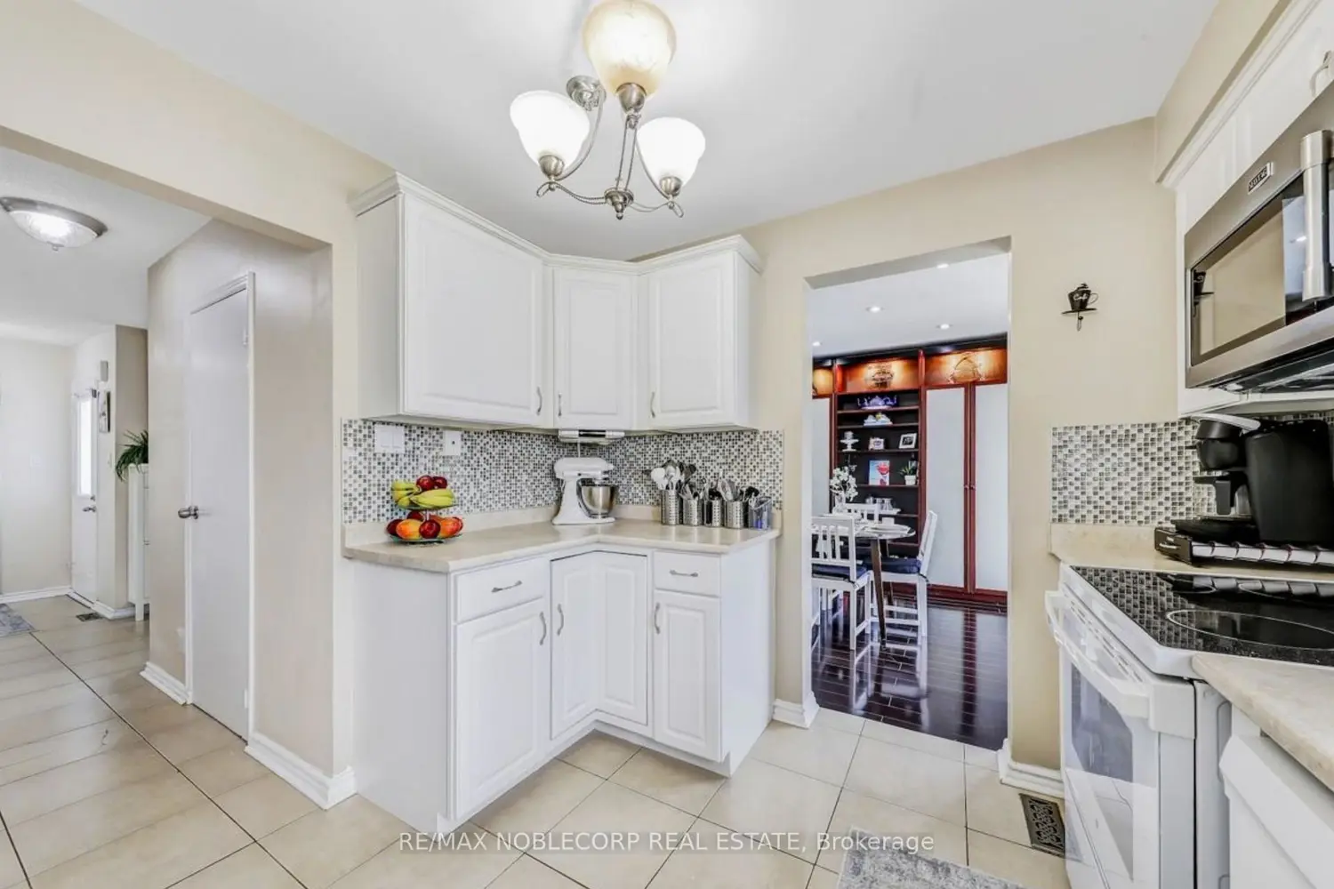 30 Mayberry Court photo 5