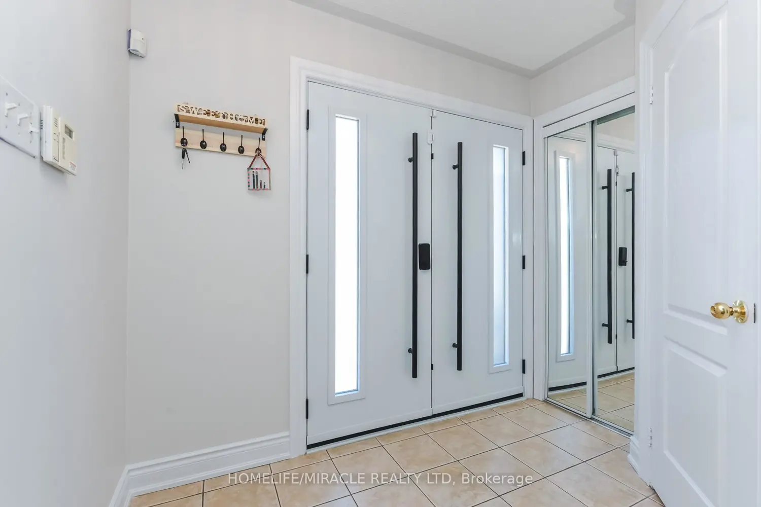 114 Edenbrook Hill Drive photo 4