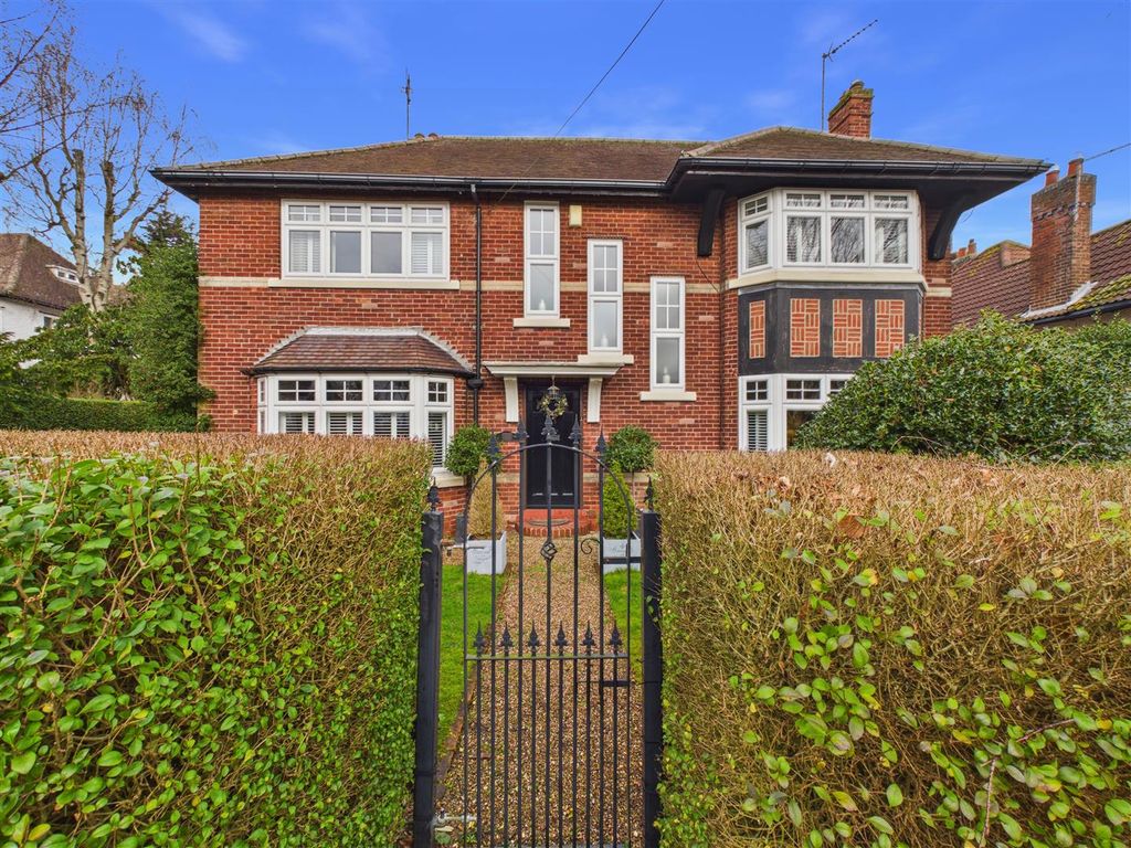Additional image 25 of 5 bed detached house for saleMarlborough Avenue, Hessle HU13
