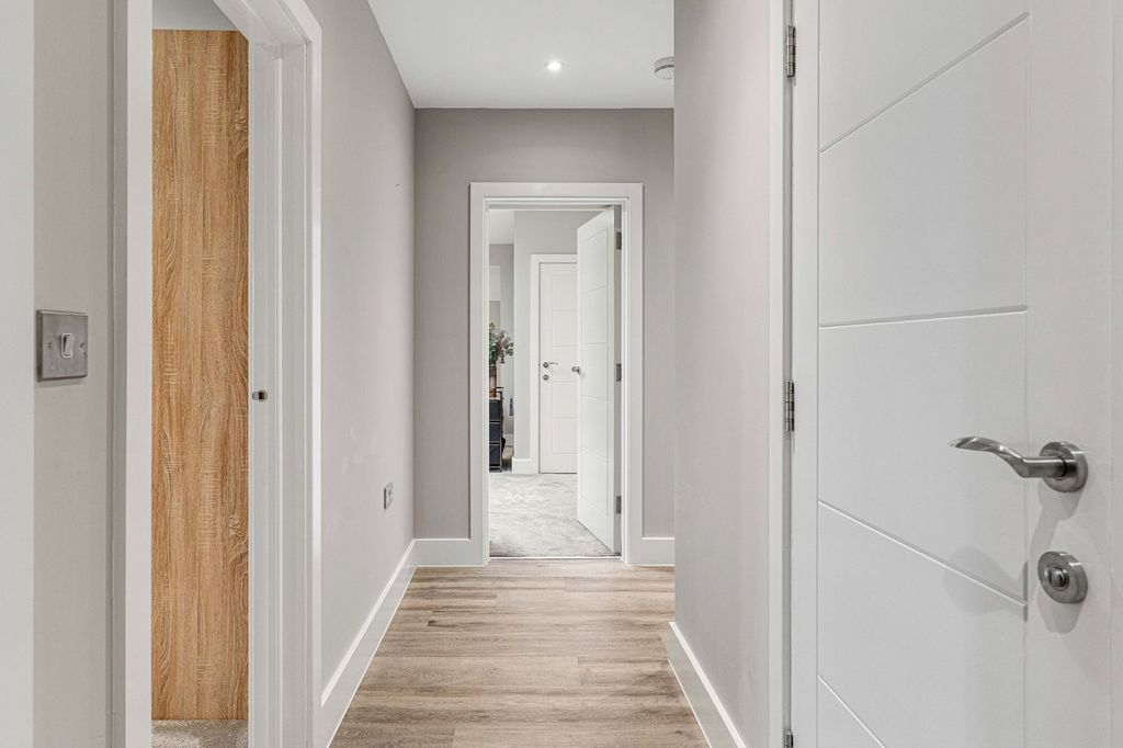 Additional image 11 of 2 bed flat for saleFerry Road, Hullbridge SS5