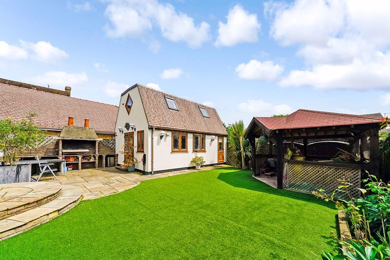 Additional image 31 of 6 bed detached house for saleWare Road, Hoddesdon EN11