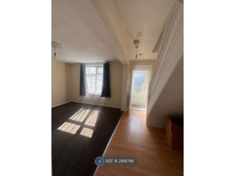 Grafton Road, Dagenham RM8