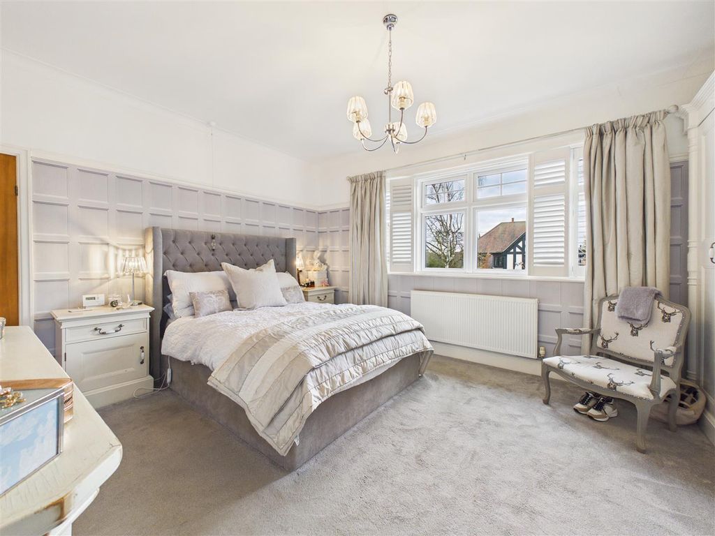 Additional image 11 of 5 bed detached house for saleMarlborough Avenue, Hessle HU13
