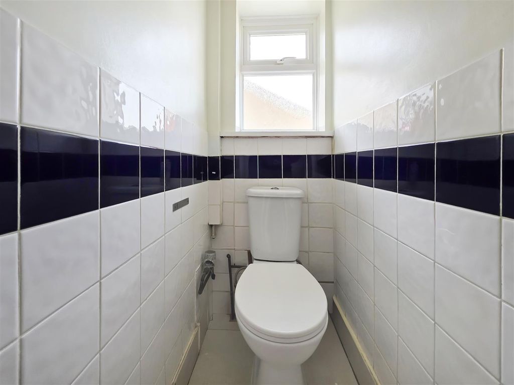 Additional image 27 of 4 bed semi-detached house for saleGledwood Gardens, Hayes UB4