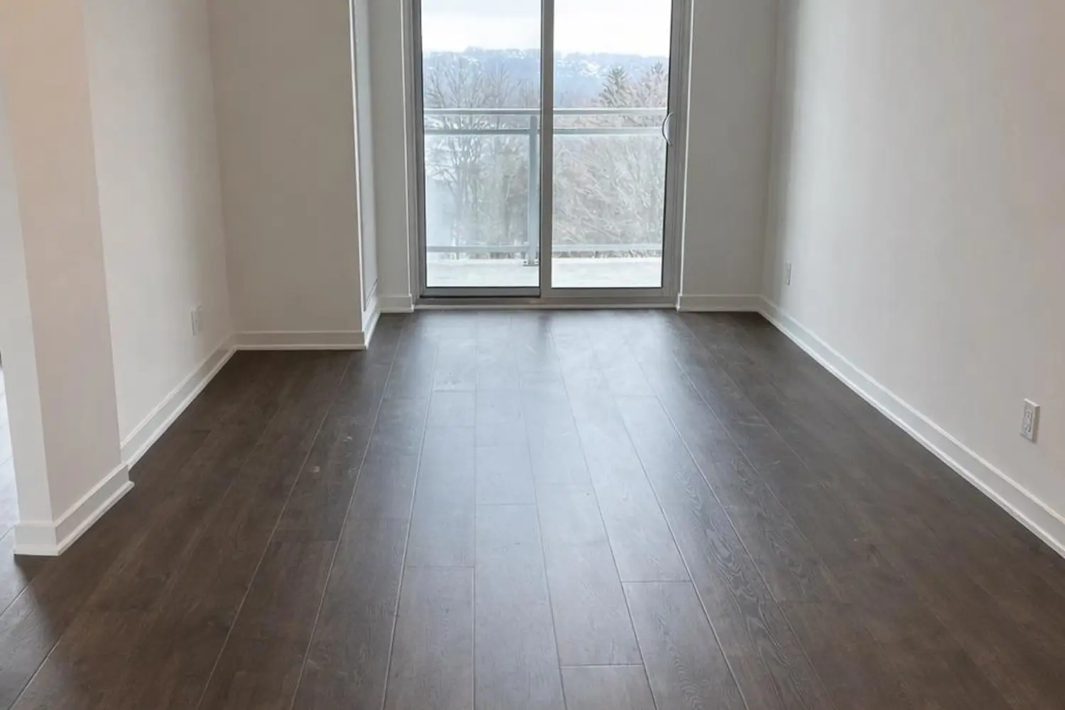 56 Lakeside Terrace 704