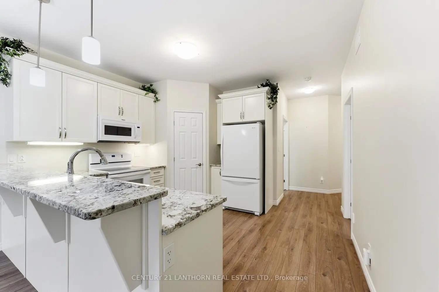 50 Covington Crescent photo 4