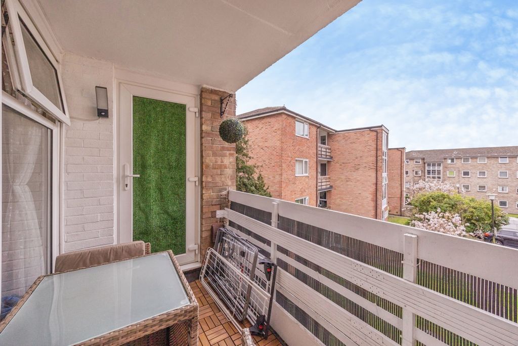 Additional image 22 of 3 bed flat for saleChidham Close, Havant, Hampshire PO9